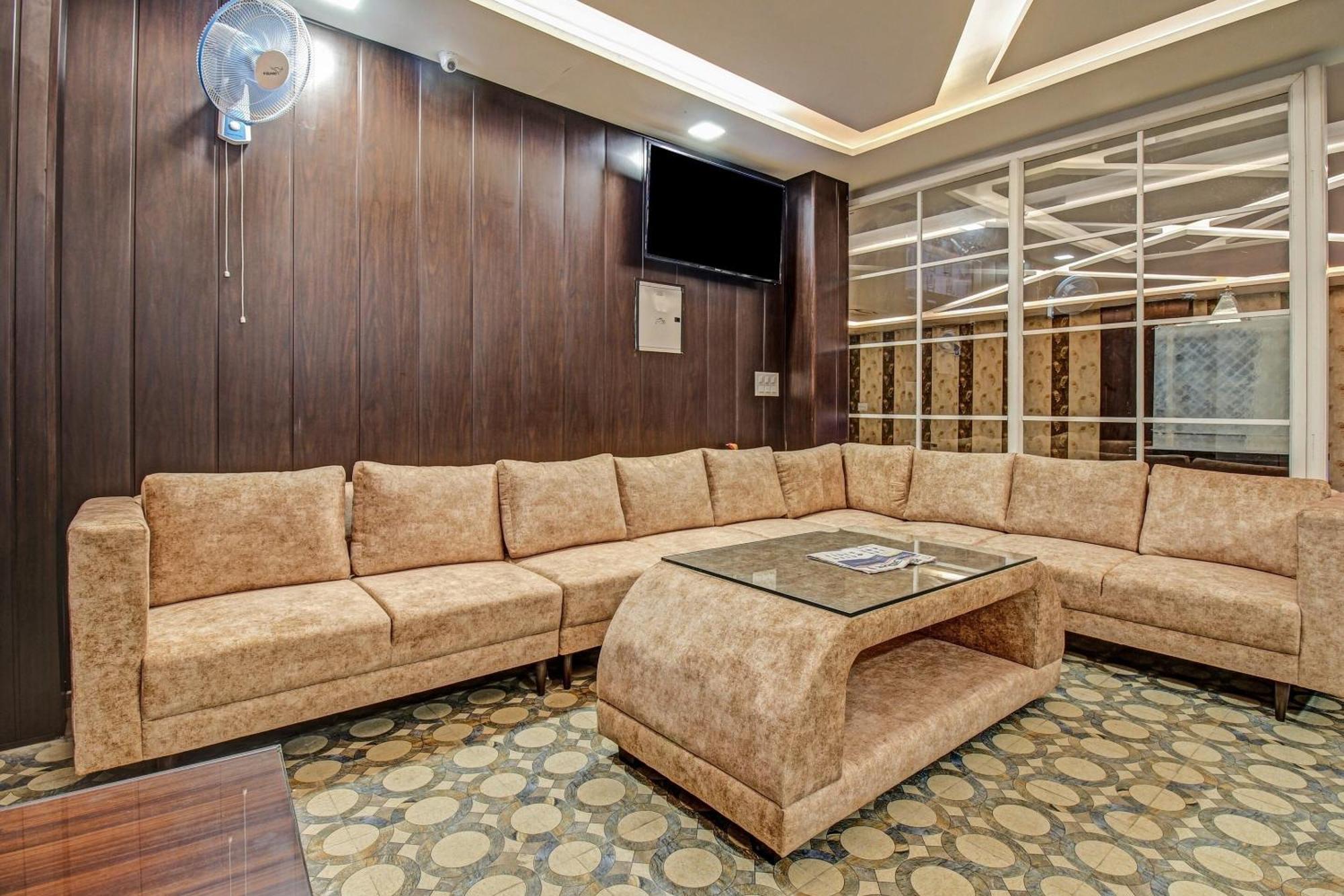 Townhouse Oak Vs Shivanya Lucknow Exterior photo