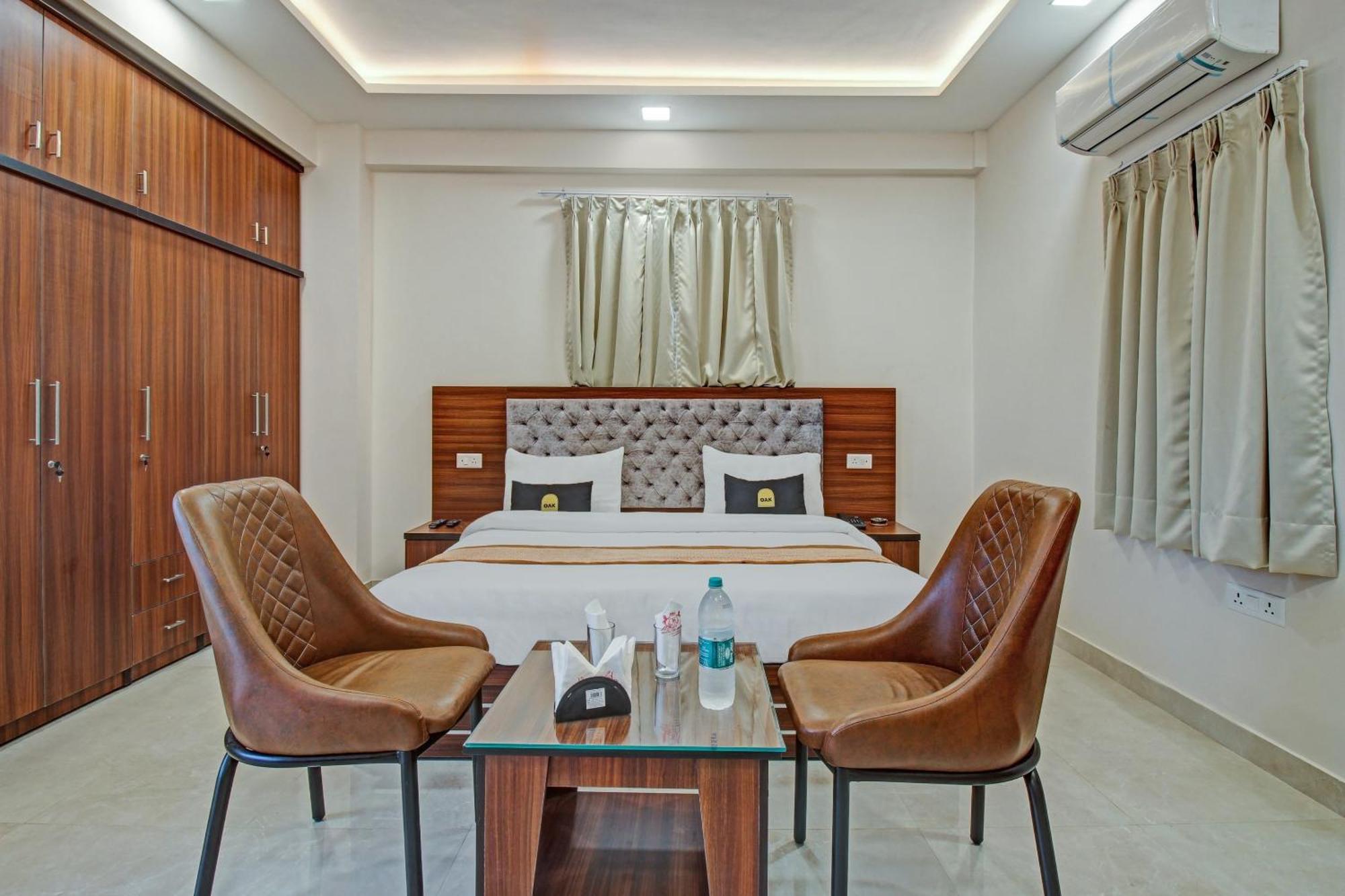 Townhouse Oak Vs Shivanya Lucknow Exterior photo